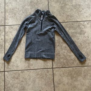 Pullover, size 8 girls Ivivva